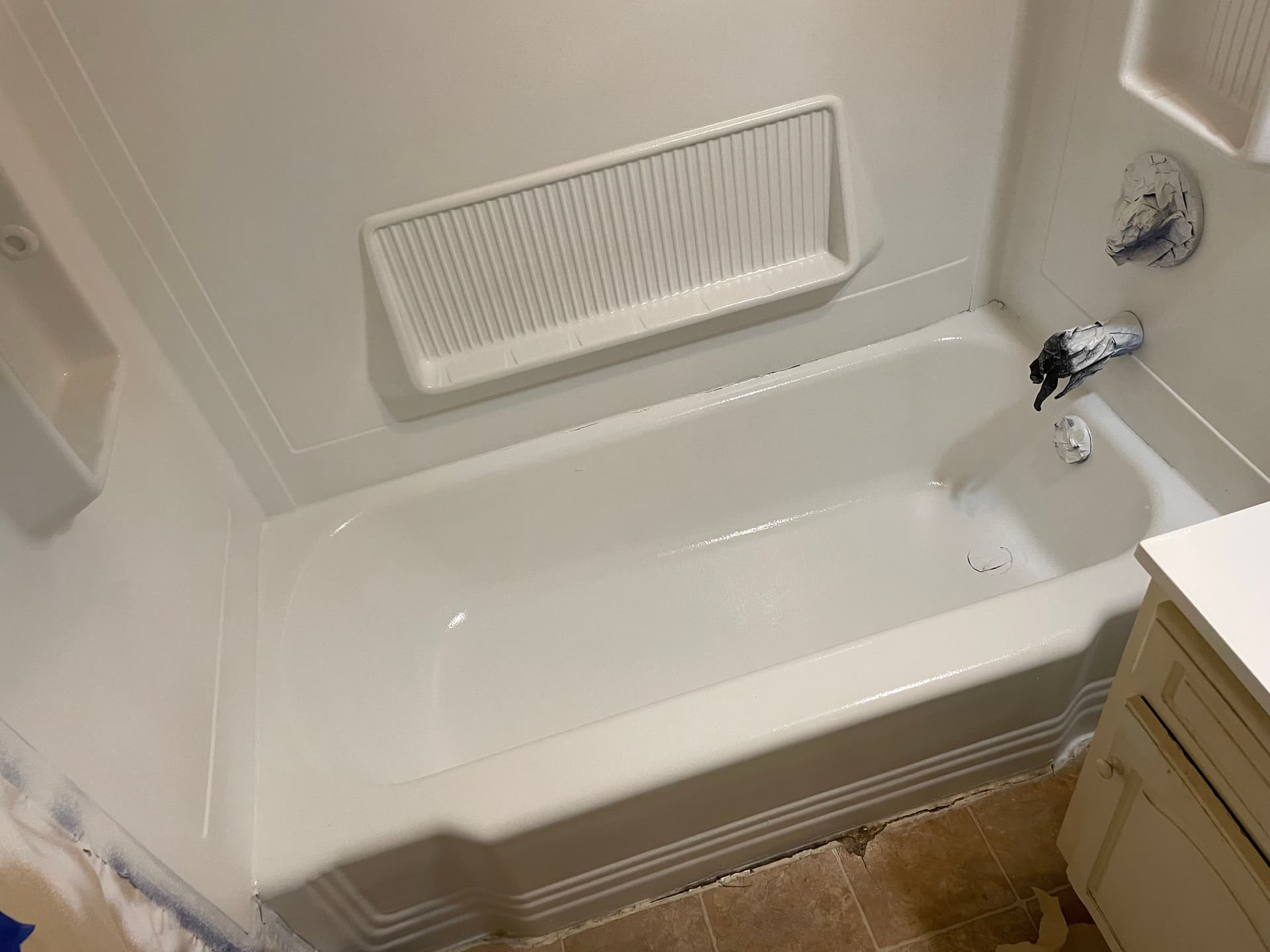 Bathtub Refinishing Transformation in Missouri