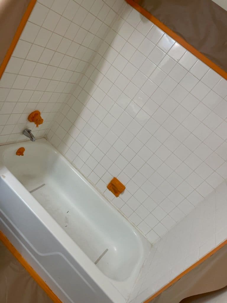 Bathtub and Tile Resurfacing Mastery image
