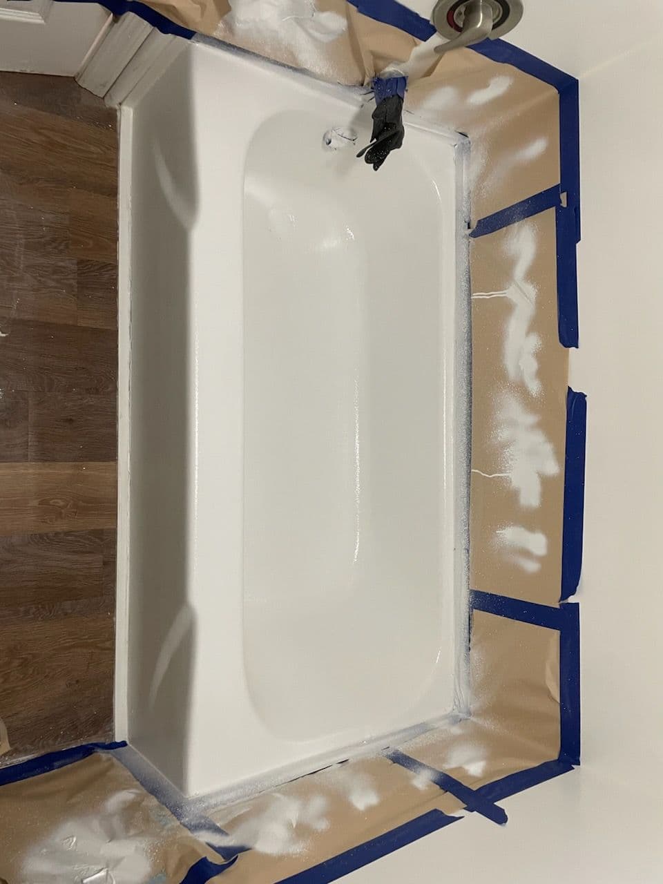Transform Your Old Bathtub with Reglazing Magic