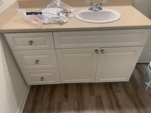 Gallery photos for St Charles Cabinet Makeover Shine with White: Image #2